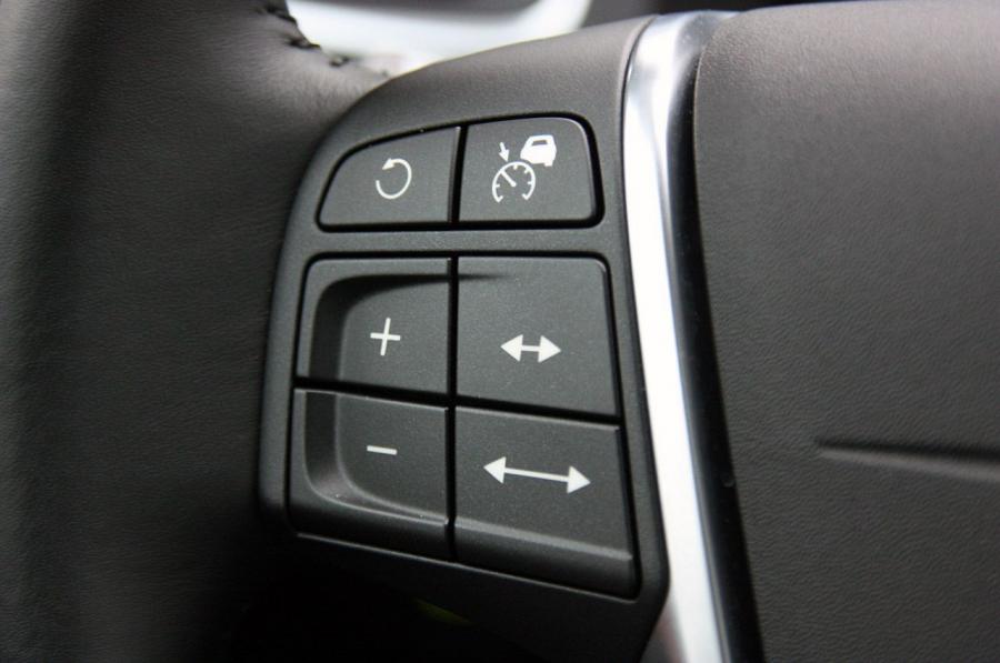 Volvo S60 2010 года  (фото 158 из 226)